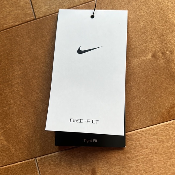 Nike Pro Cropped Training Tank - Picture 7 of 8